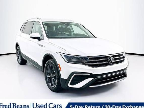 VOLKSWAGEN TIGUAN 4MOTION 2022 3VV2B7AX2NM070516 image